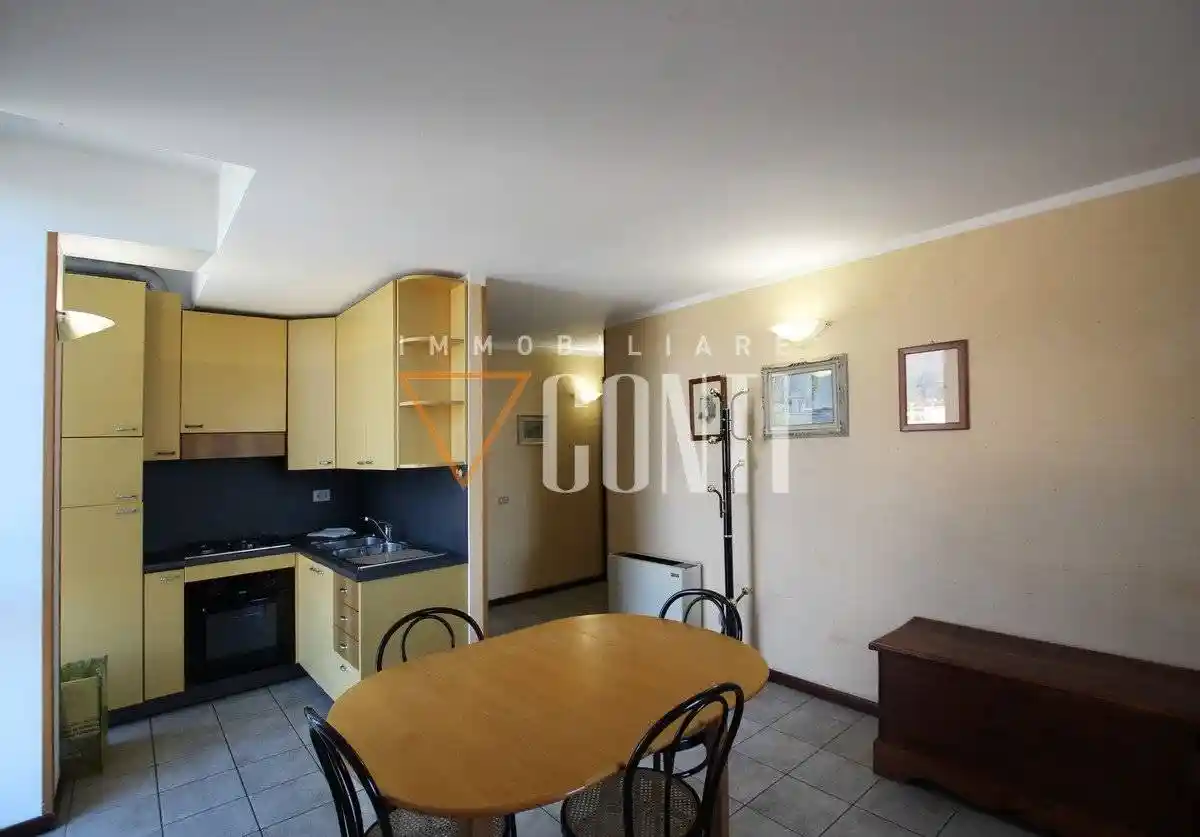 Appartamento in vendita a Gavirate