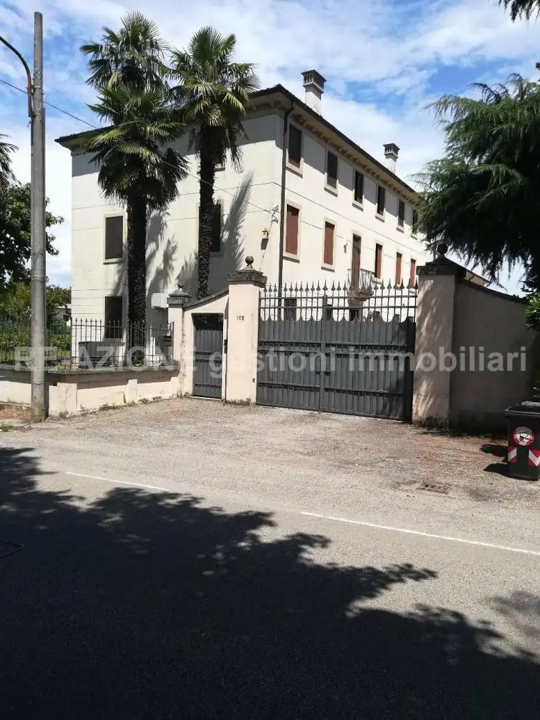 Villa in vendita a Vicenza