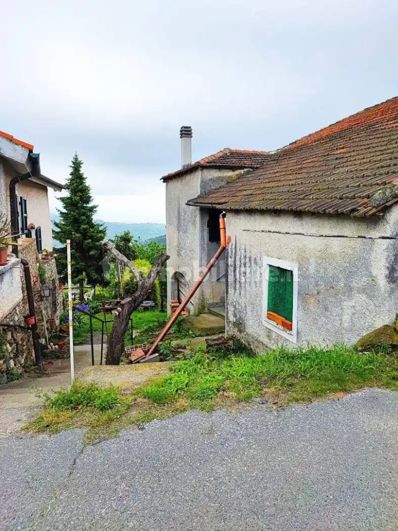 Casa indipendente in vendita a Quiliano
