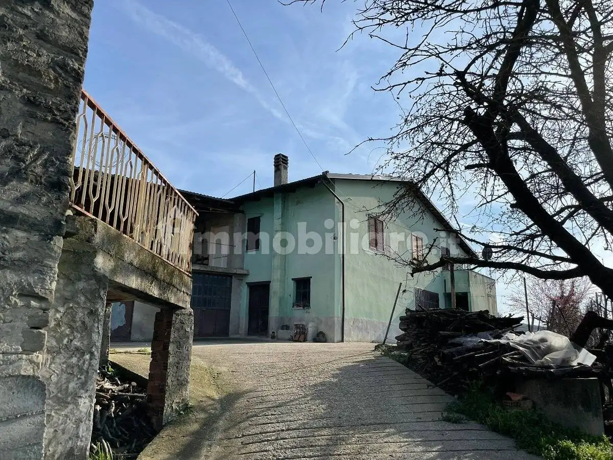Rustico - Casale in vendita a Rocchetta Belbo