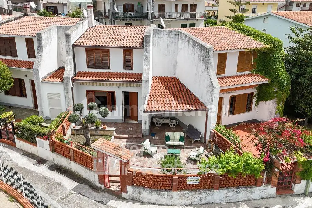 Villetta a schiera in vendita a Scalea