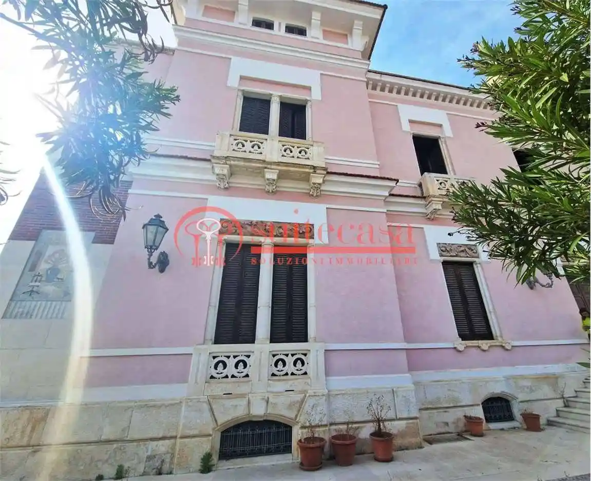 Villa in vendita a Trani