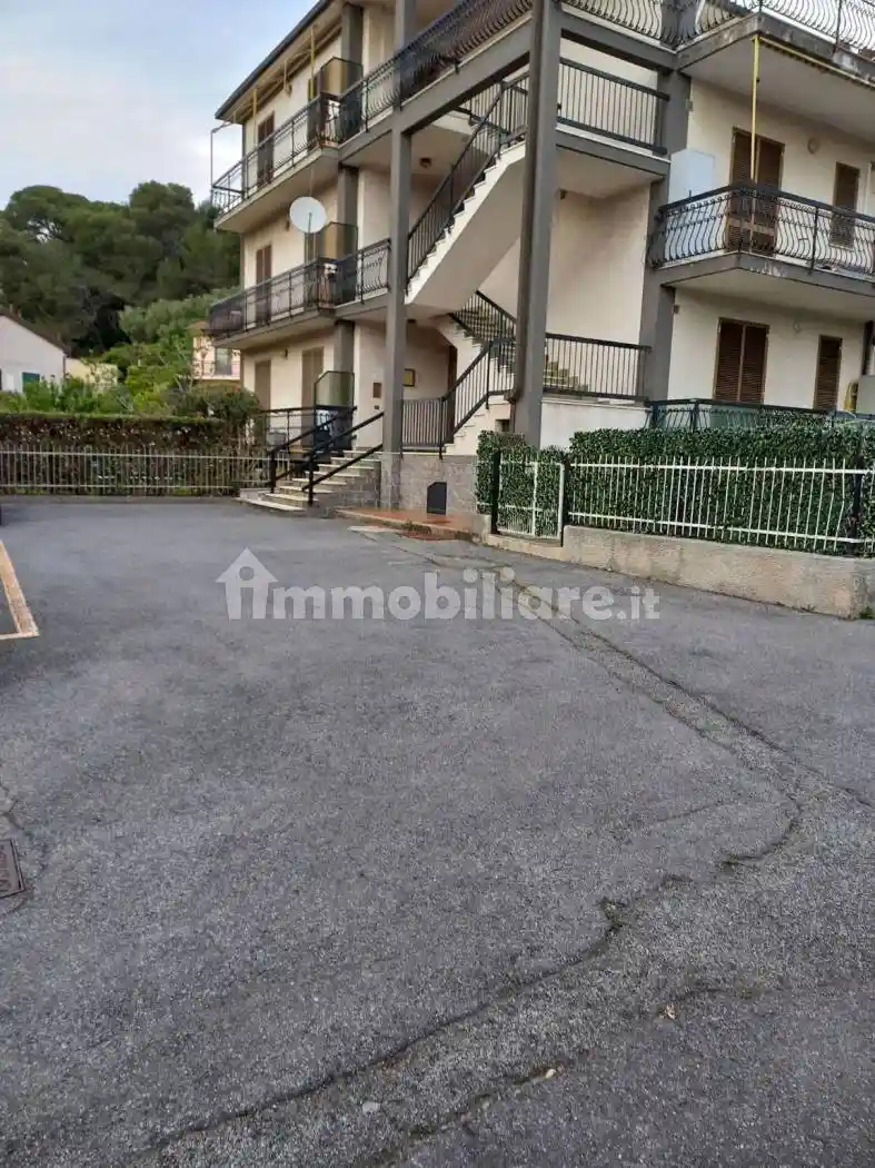 Appartamento in affitto a Andora