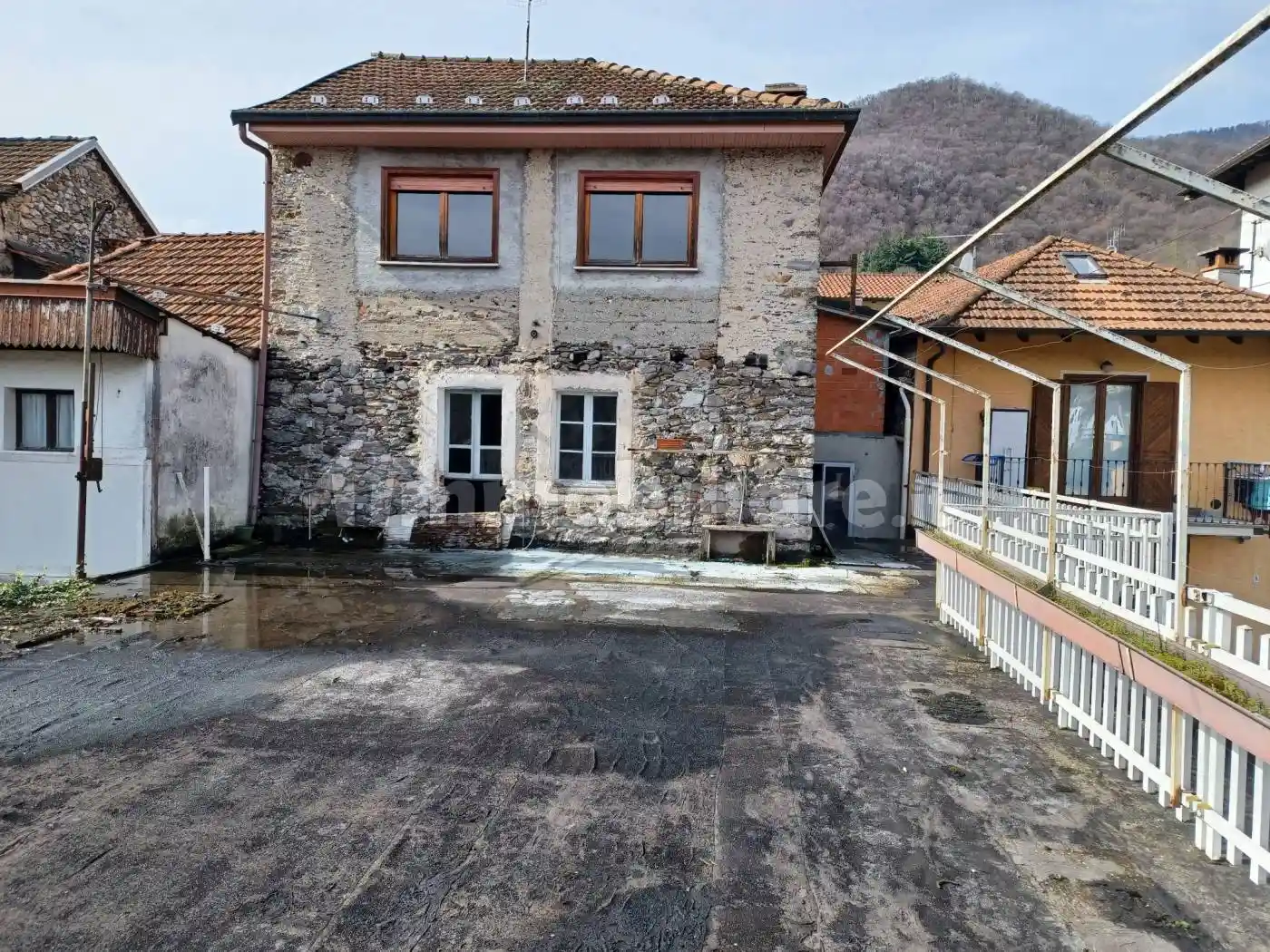 Casa indipendente in vendita a Omegna