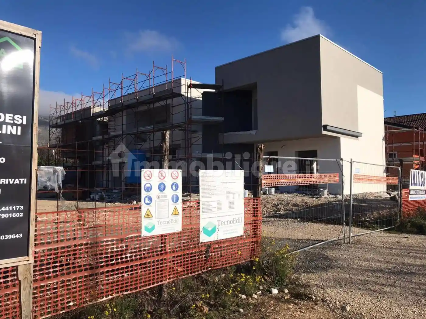 Villa bifamiliare via Caruscino, Centro, Avezzano - foto 2