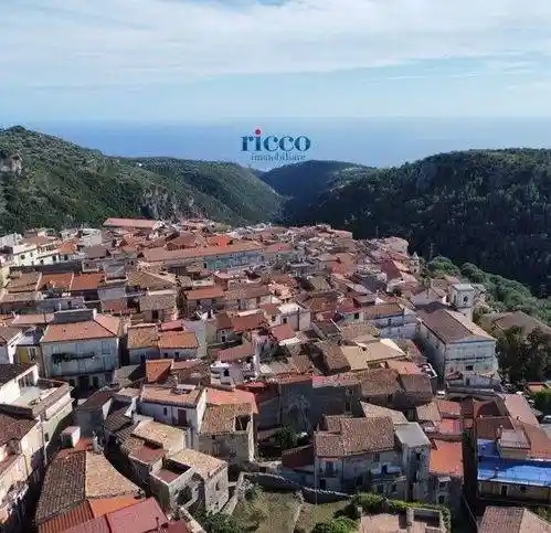 Palazzo - Edificio in vendita a Camerota