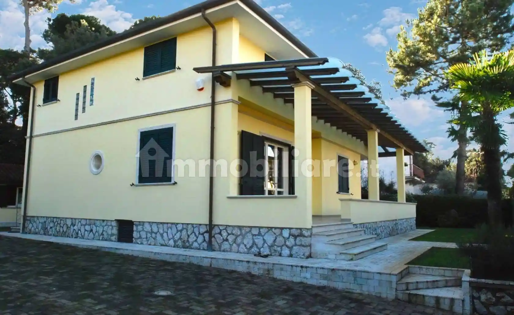 Appartamento in affitto a Pietrasanta