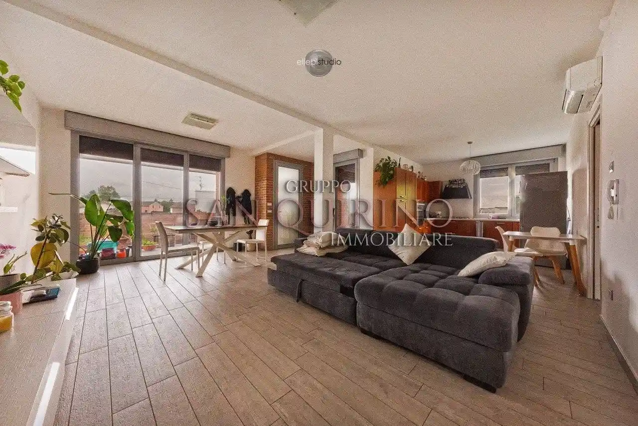 Villa in vendita a Mirandola