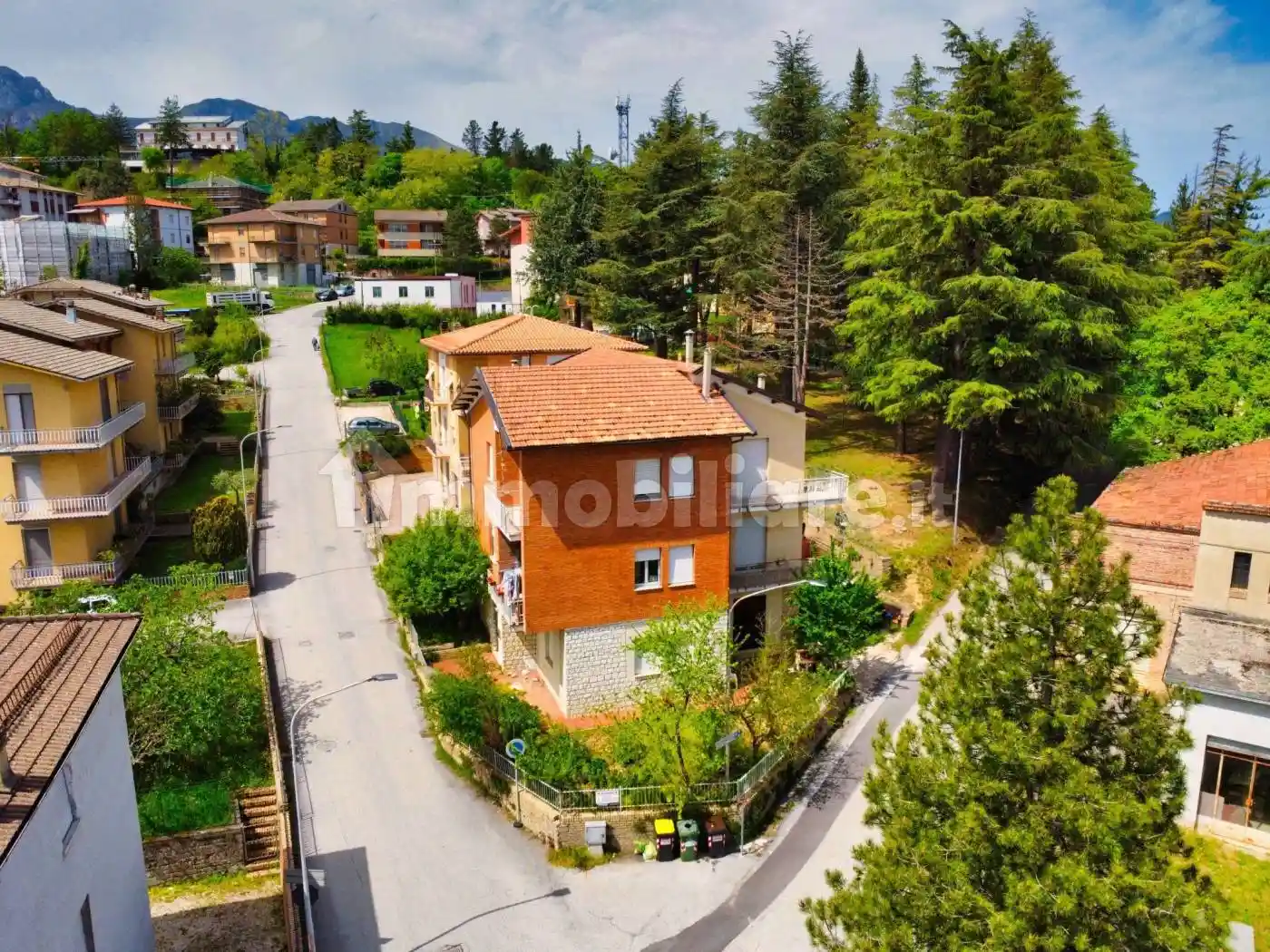 Villa in vendita a Sarnano