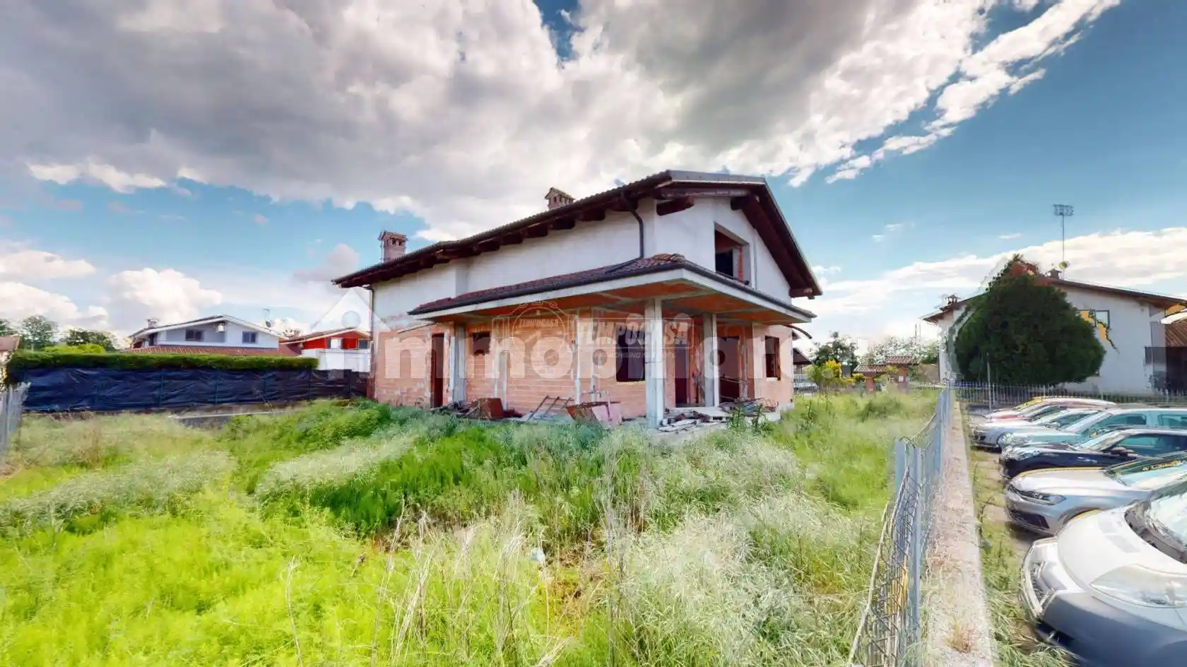 Villa in vendita a Sanfrè