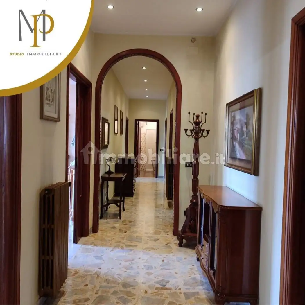 Palazzo - Edificio in vendita a Ponte