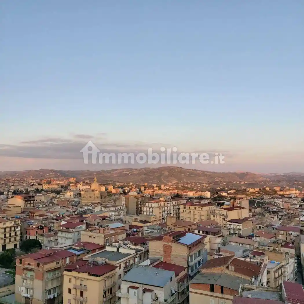 Appartamento in vendita a Favara