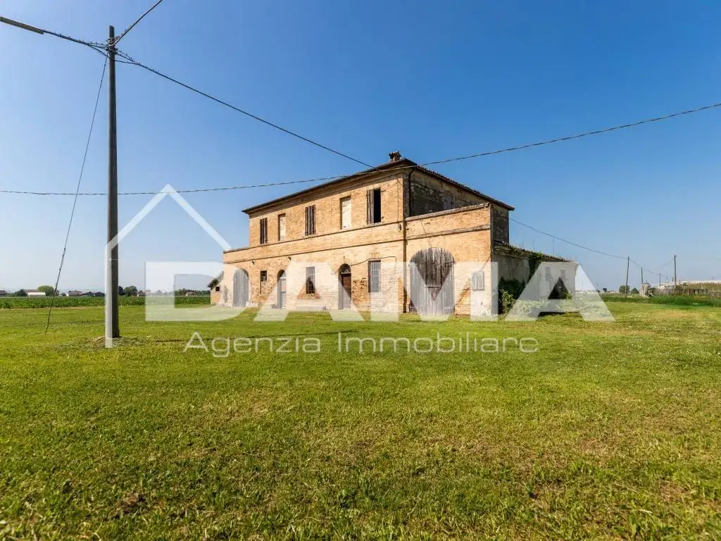 Casa indipendente in vendita a Forlì