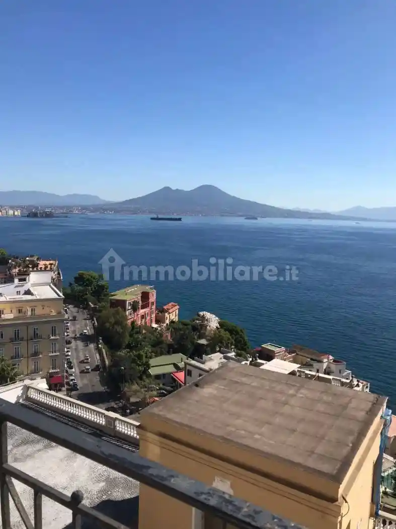 Appartamento in affitto a Napoli