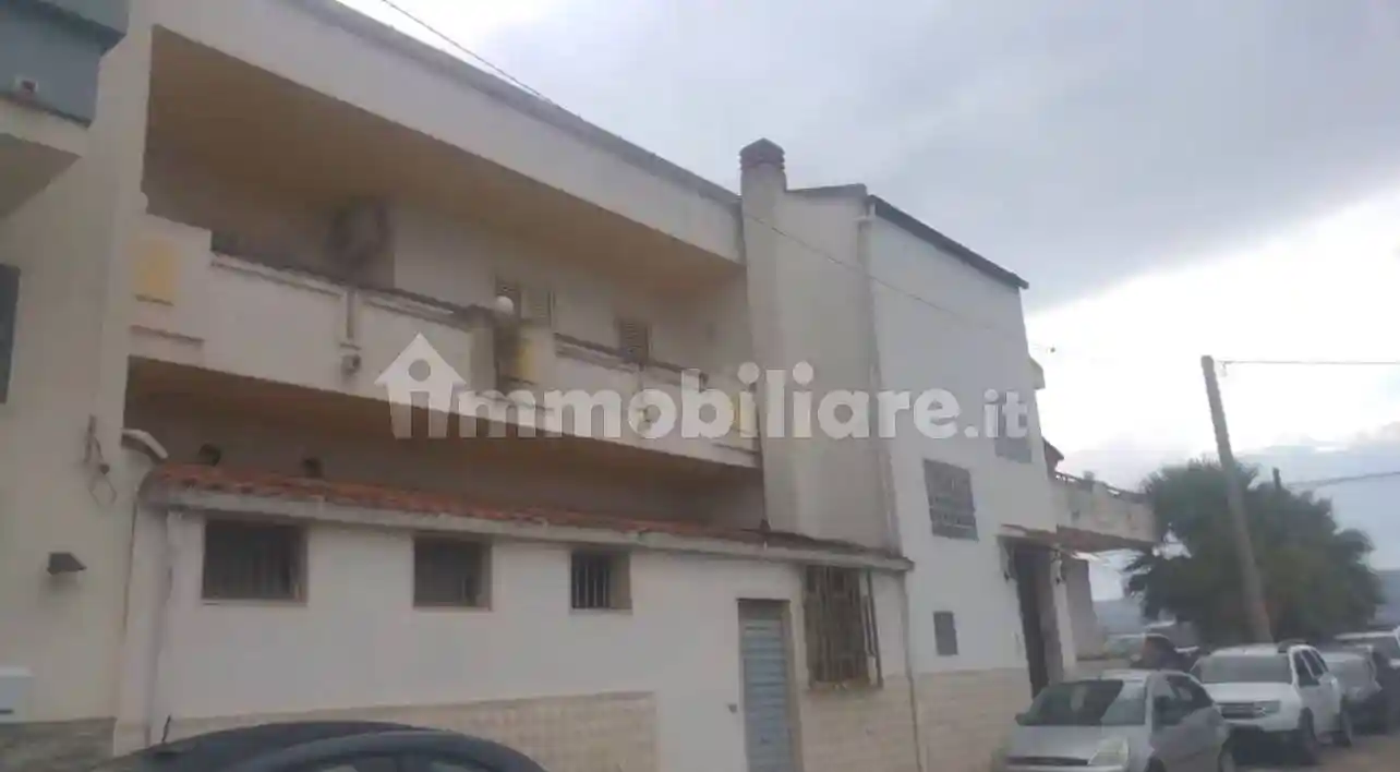 Palazzo - Edificio in vendita a Vittoria