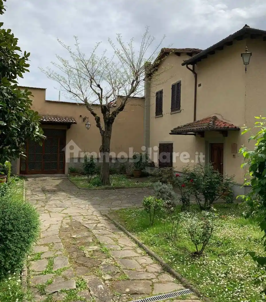 Villa in vendita a Scarperia e San Piero