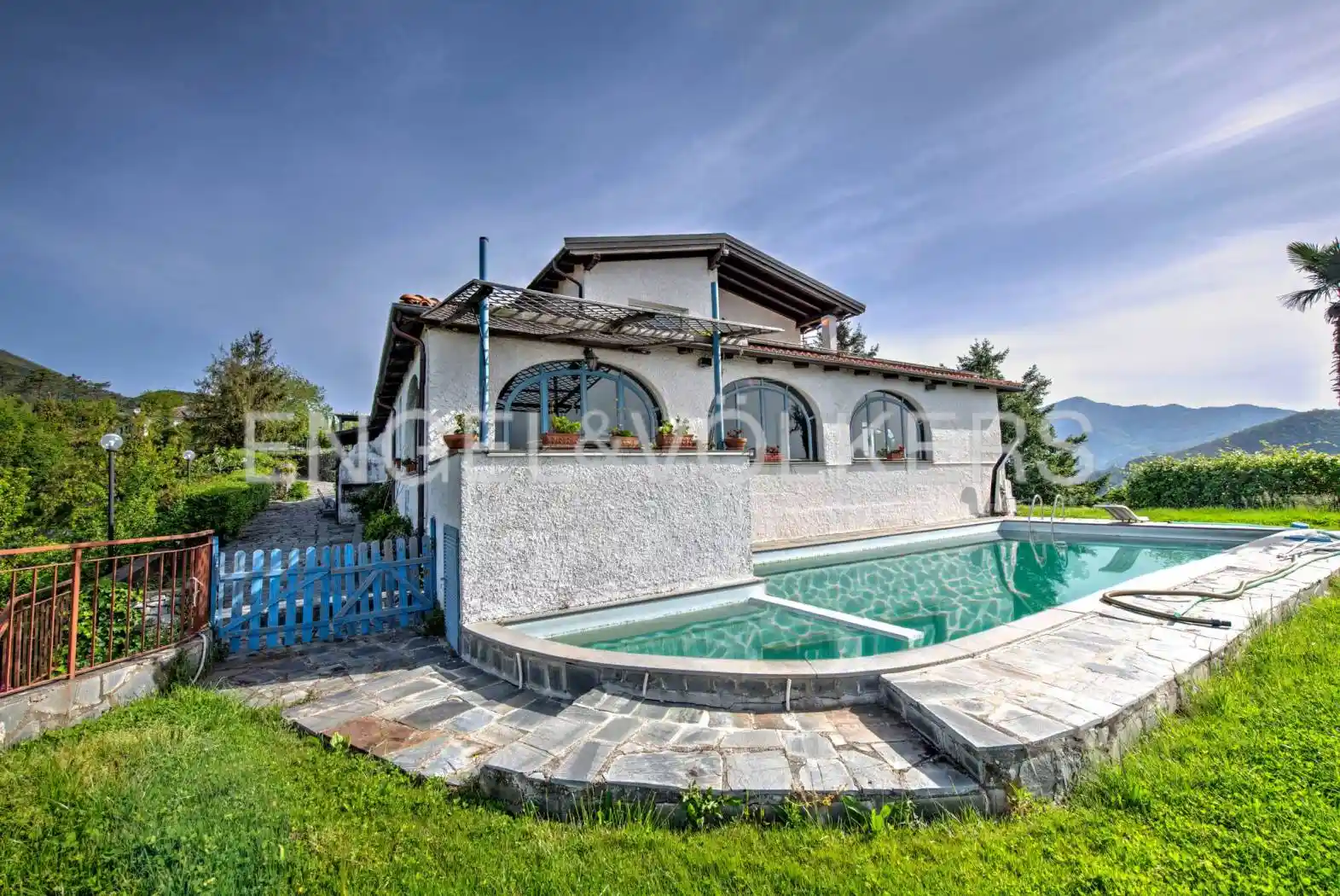 Villa in vendita a San Colombano Certenoli