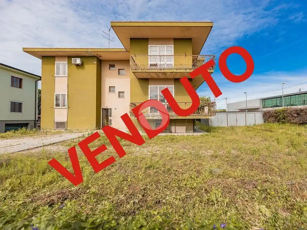 Villa in vendita a Sona