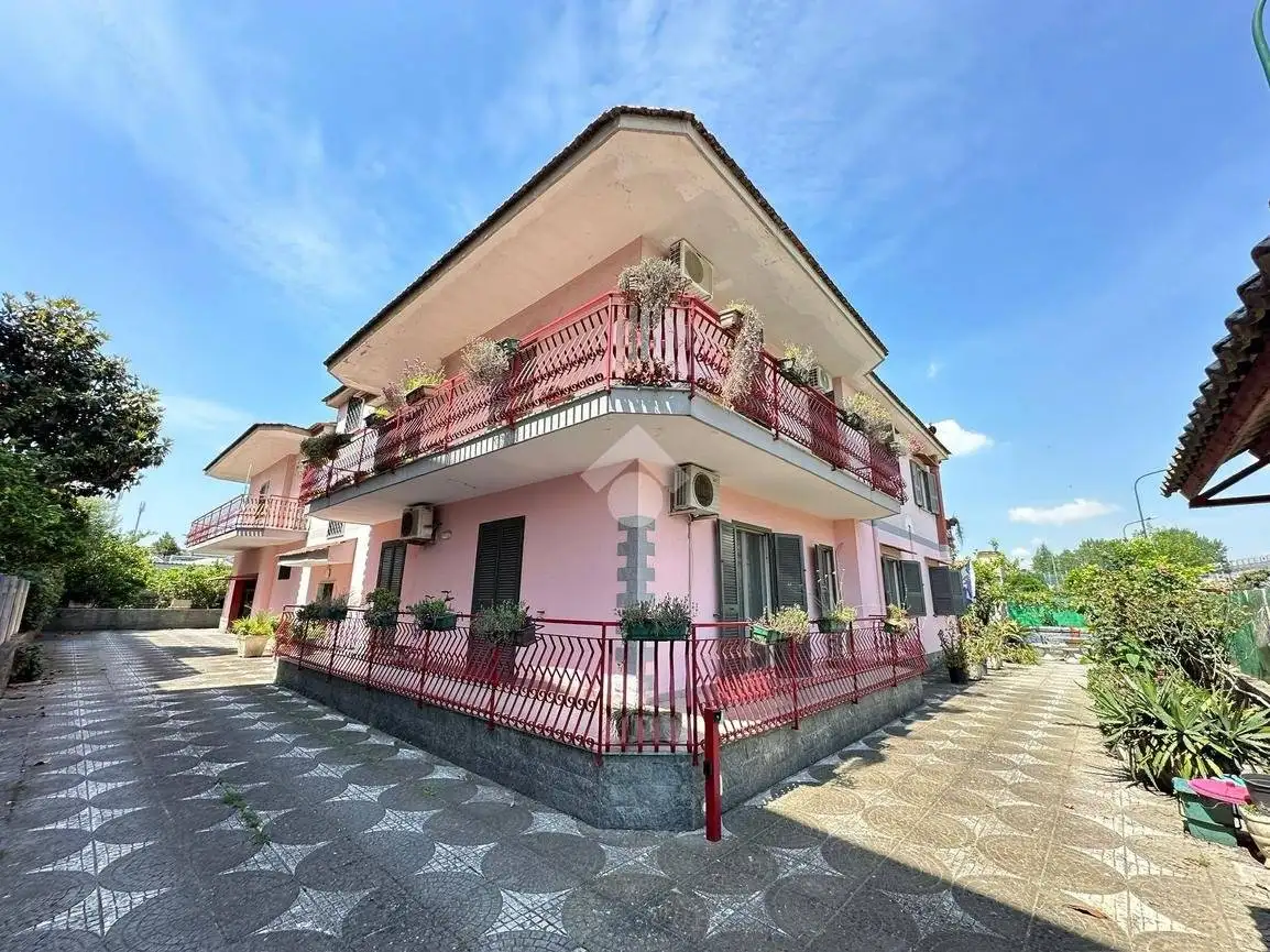 Villa in vendita a Casoria