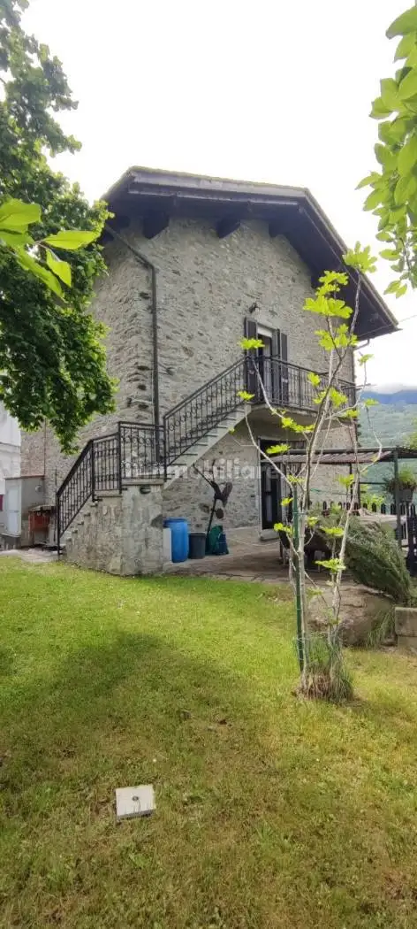 Villa in vendita a Chiuro