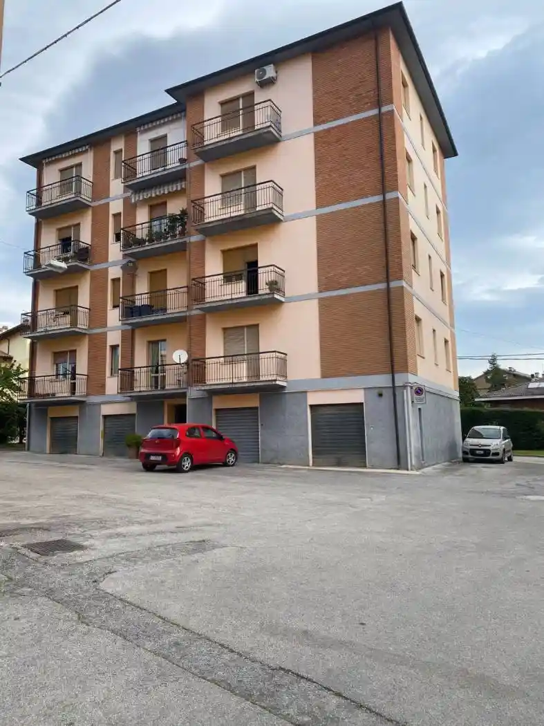 Palazzo - Edificio in vendita a Fabriano