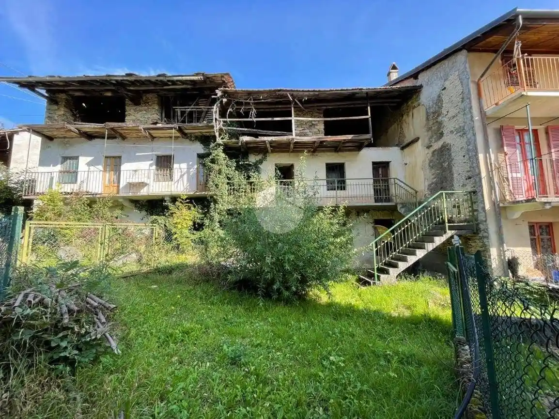 Rustico - Casale in vendita a Rubiana