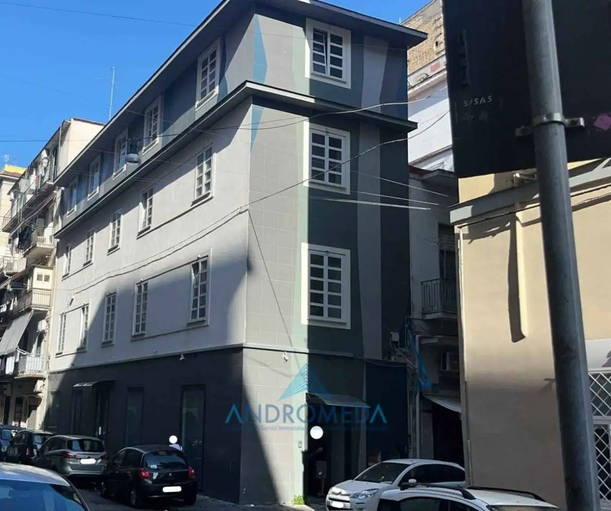 Palazzo - Edificio in vendita a Napoli