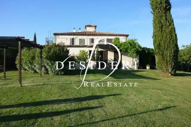 Rustico - Casale in vendita a Scansano