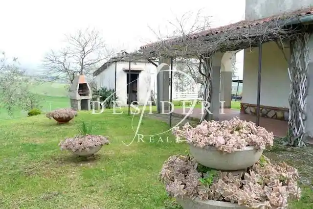 Rustico - Casale in vendita a Scansano