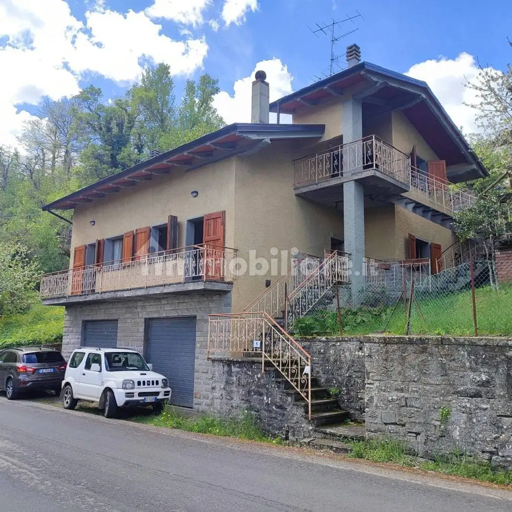 Villa in vendita a San Benedetto Val di Sambro