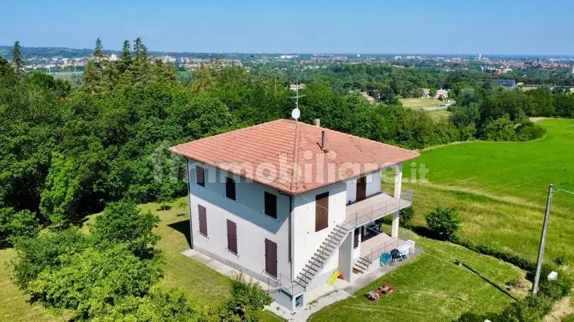 Villa in vendita a Imola