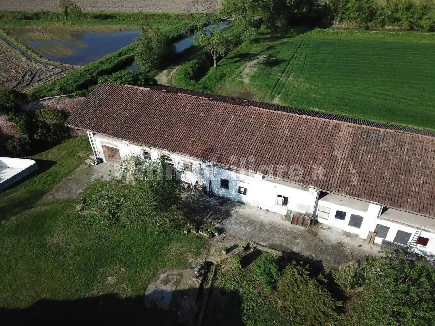 Rustico - Casale in vendita a Mediglia