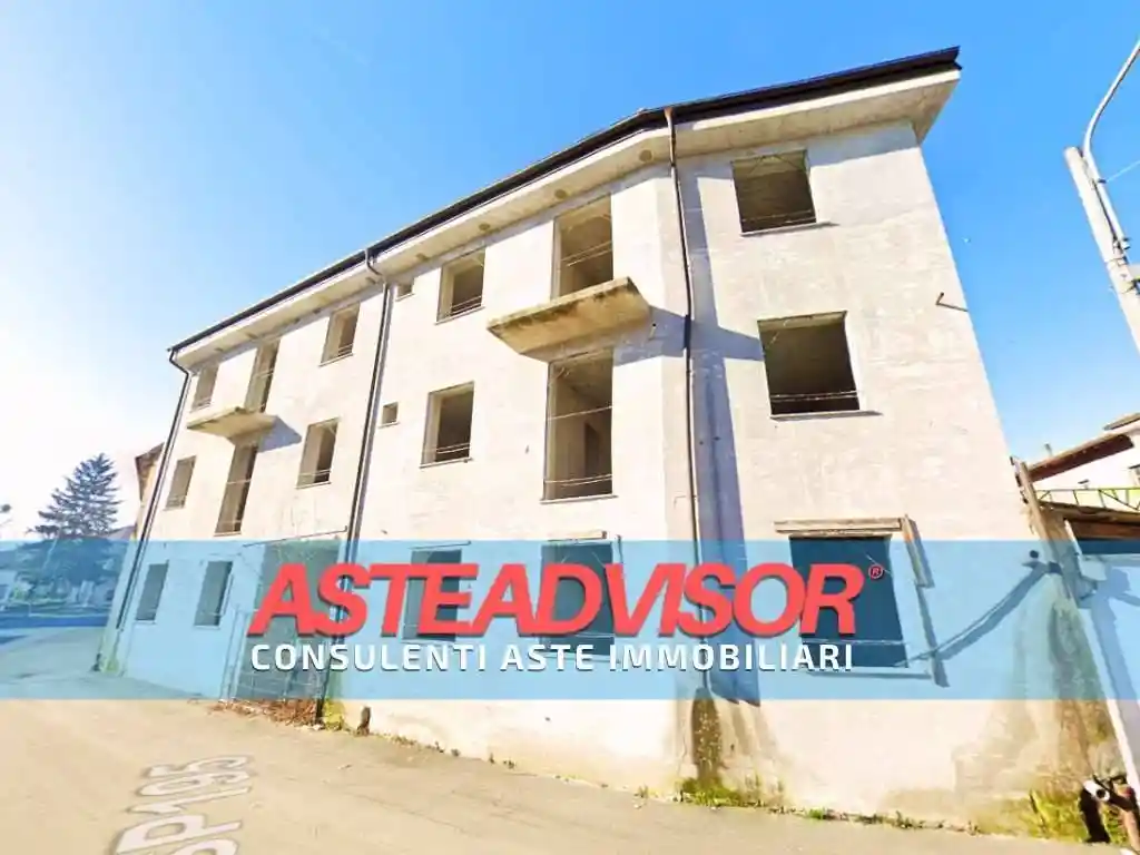 Palazzo - Stabile in vendita a Castellazzo Bormida