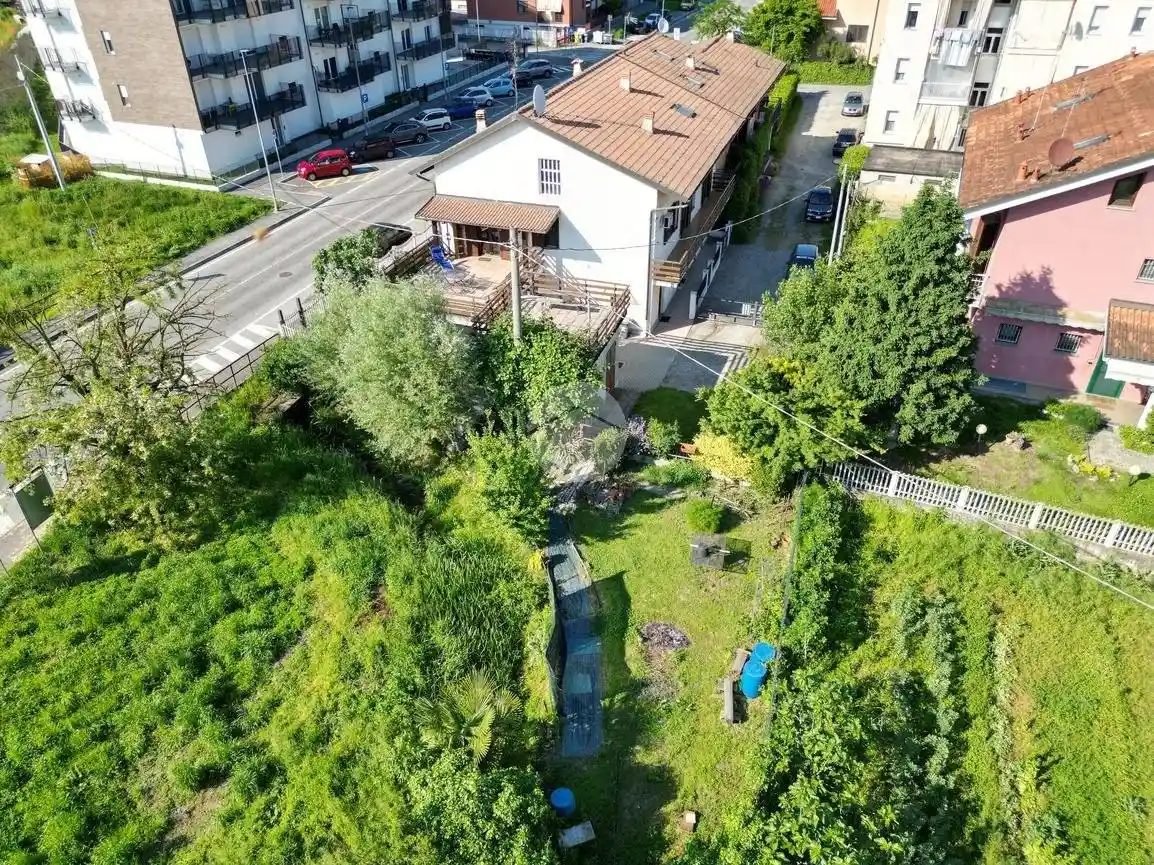 Casa indipendente in vendita a Settimo Torinese