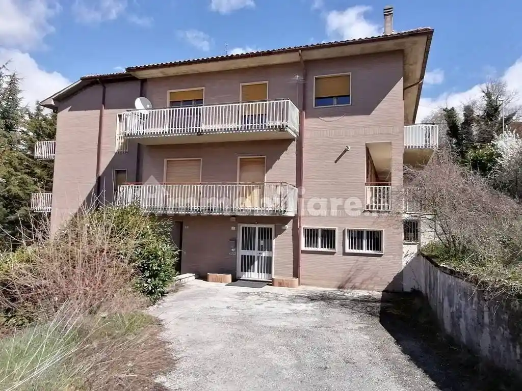 Trilocale viale Aldo Moro, 28, Santa Barbara - San Sisto, L'Aquila - foto 2