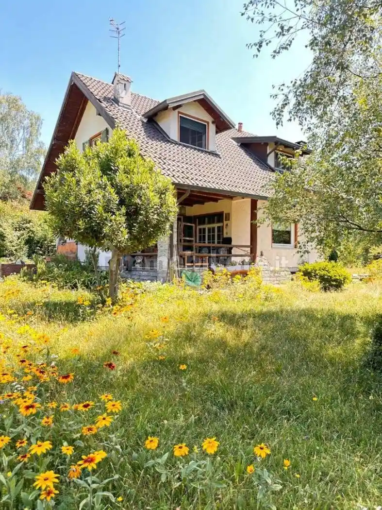 Villa in vendita a Cittiglio