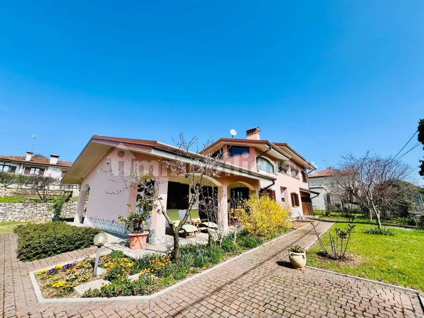 Villa in vendita a Sagrado