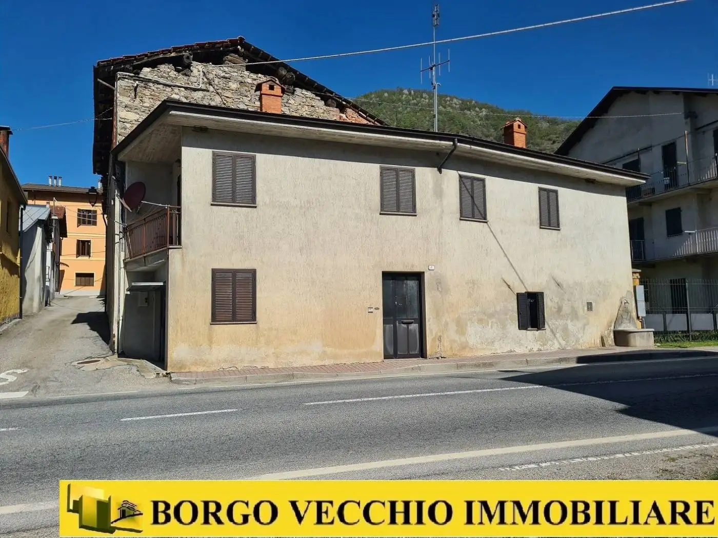 Villa in vendita a Moiola