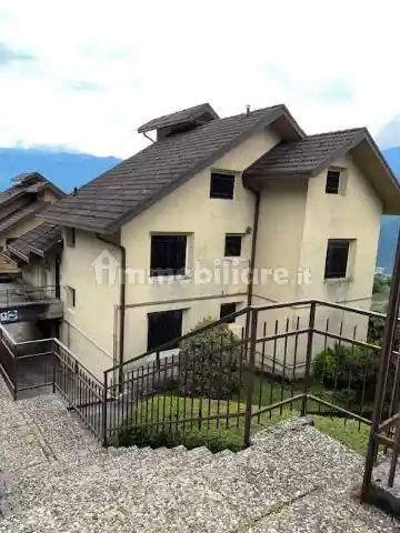 Appartamento in vendita a Teglio