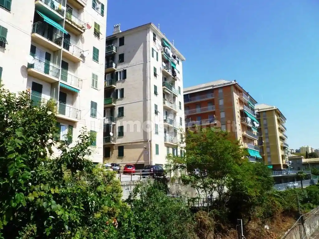 Appartamento in vendita a Genova