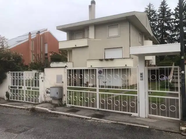 Villa in vendita a Avezzano