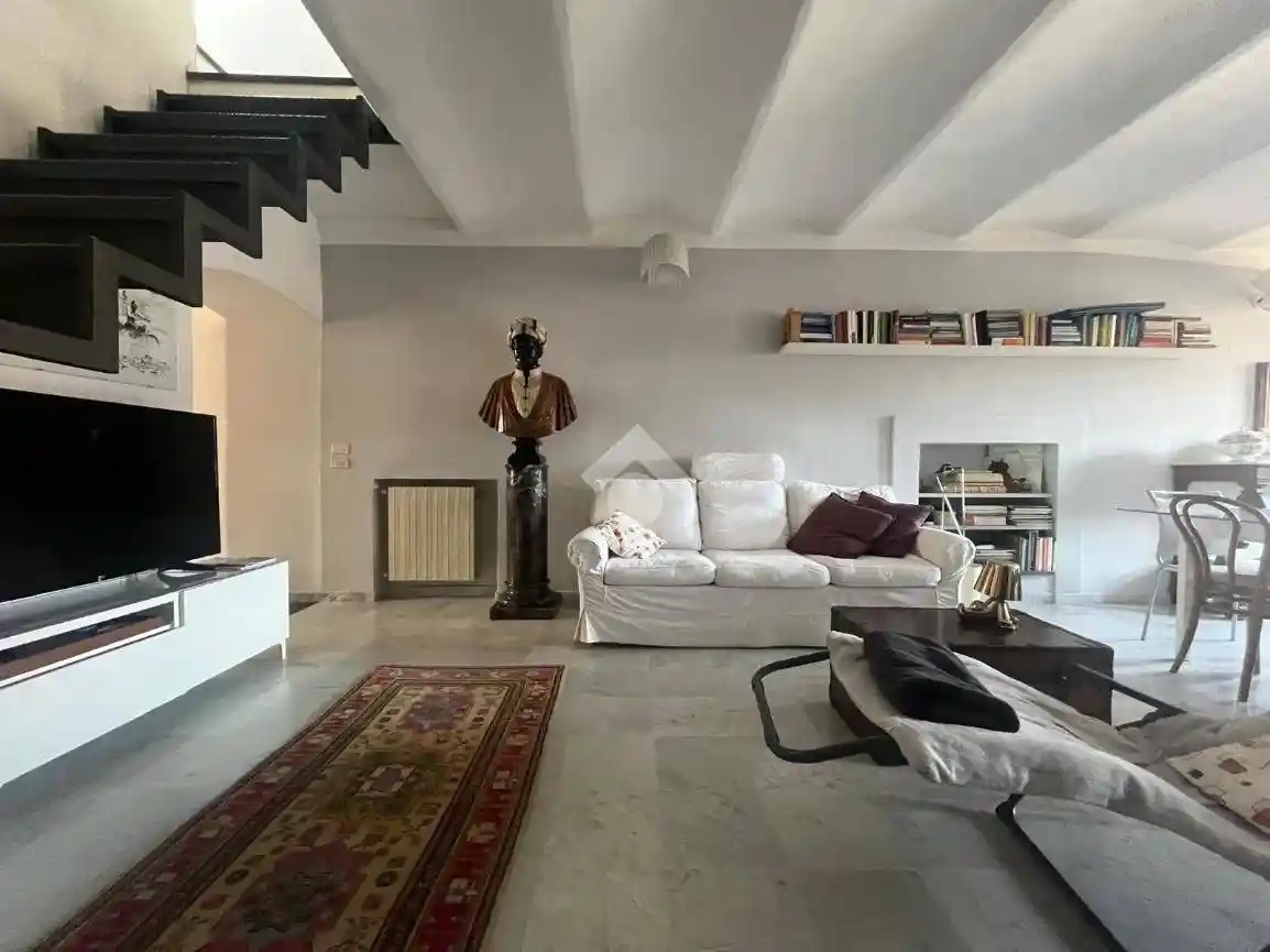 Appartamento in vendita a Sarzana