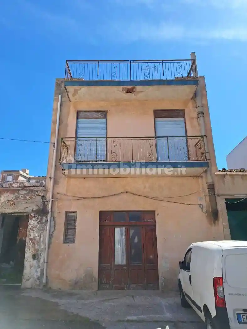 Palazzo - Edificio in vendita a Pachino