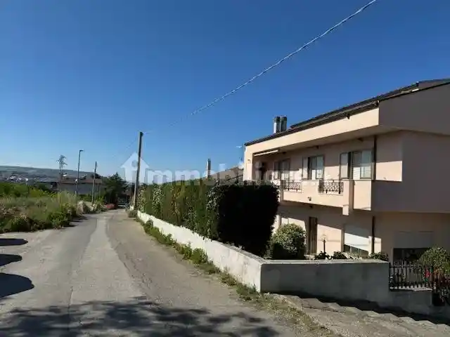 Terratetto plurifamiliare via Colle Portone 13, Vestina - Chiarini, Montesilvano - foto 3