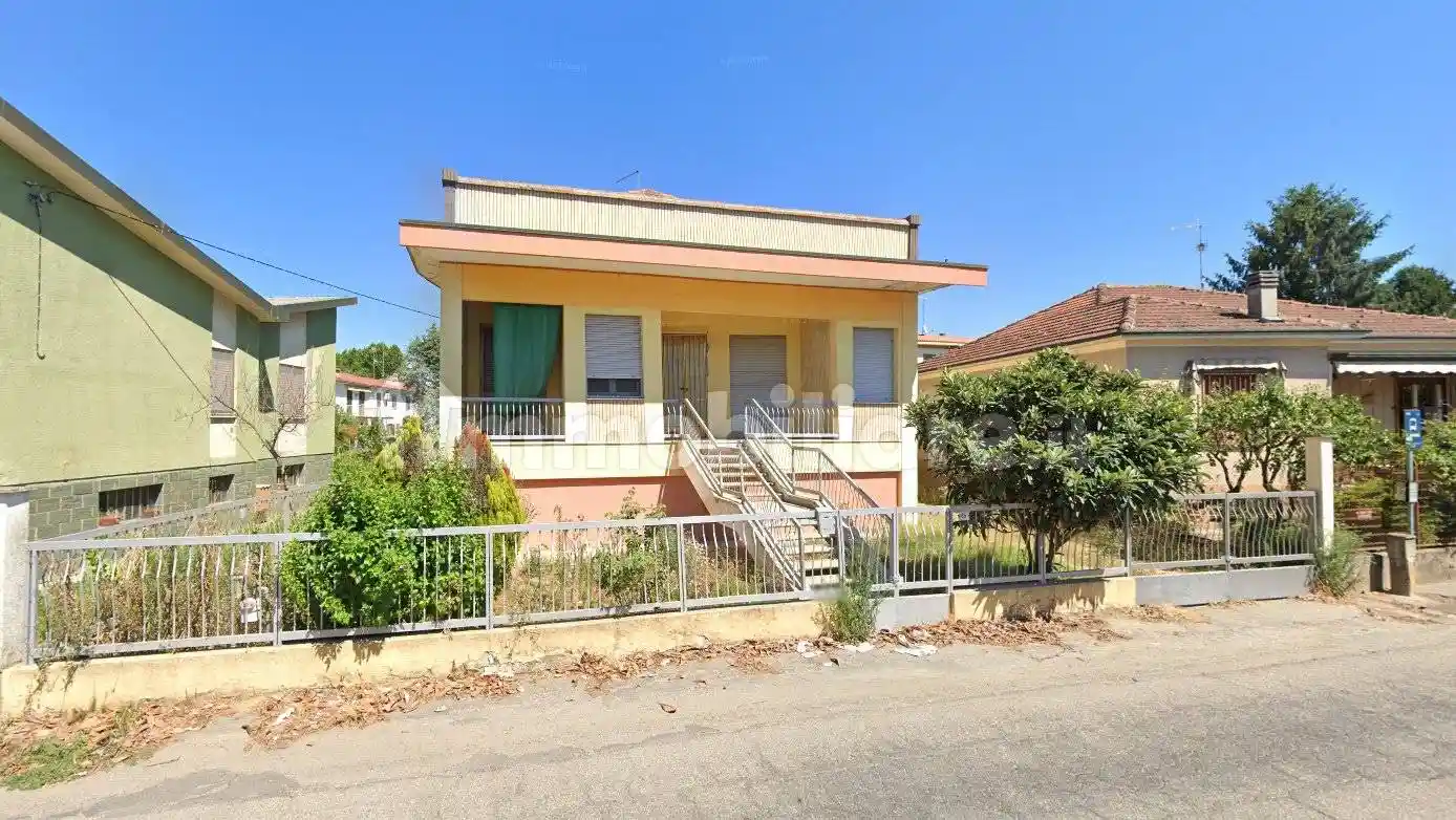 Villa in affitto a Mede