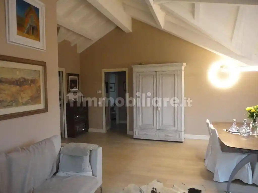 Appartamento in vendita a Varedo