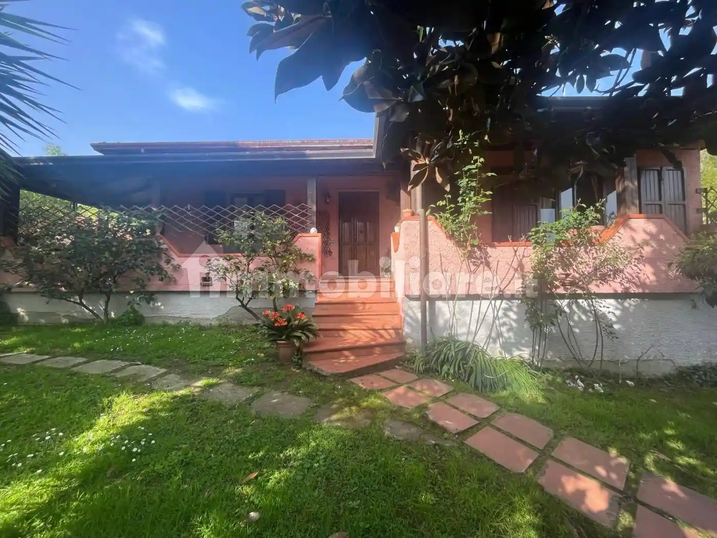 Villa in vendita a Massa
