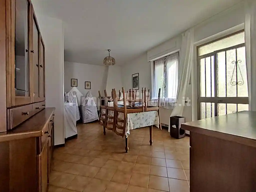 Appartamento in vendita a Baschi