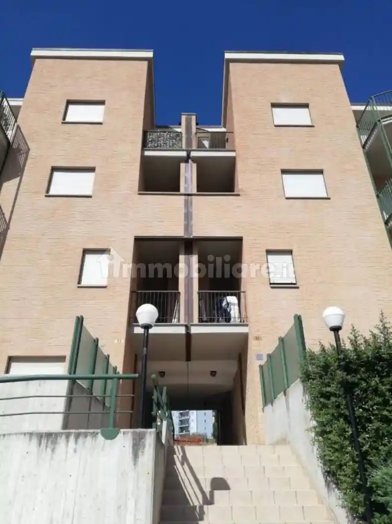 Appartamento in affitto a L'Aquila