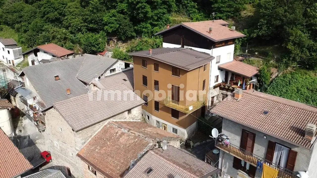 Terratetto plurifamiliare via 25 Aprile, Berzo, Berzo Demo - foto 2